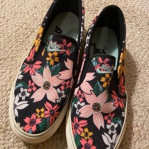 Cute multicolored slips on..